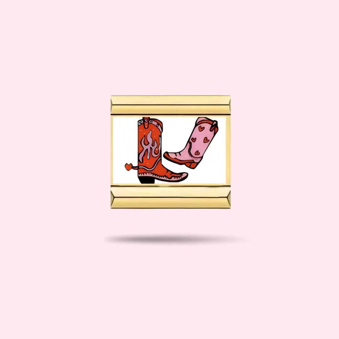 👢 Charm Cowgirl
